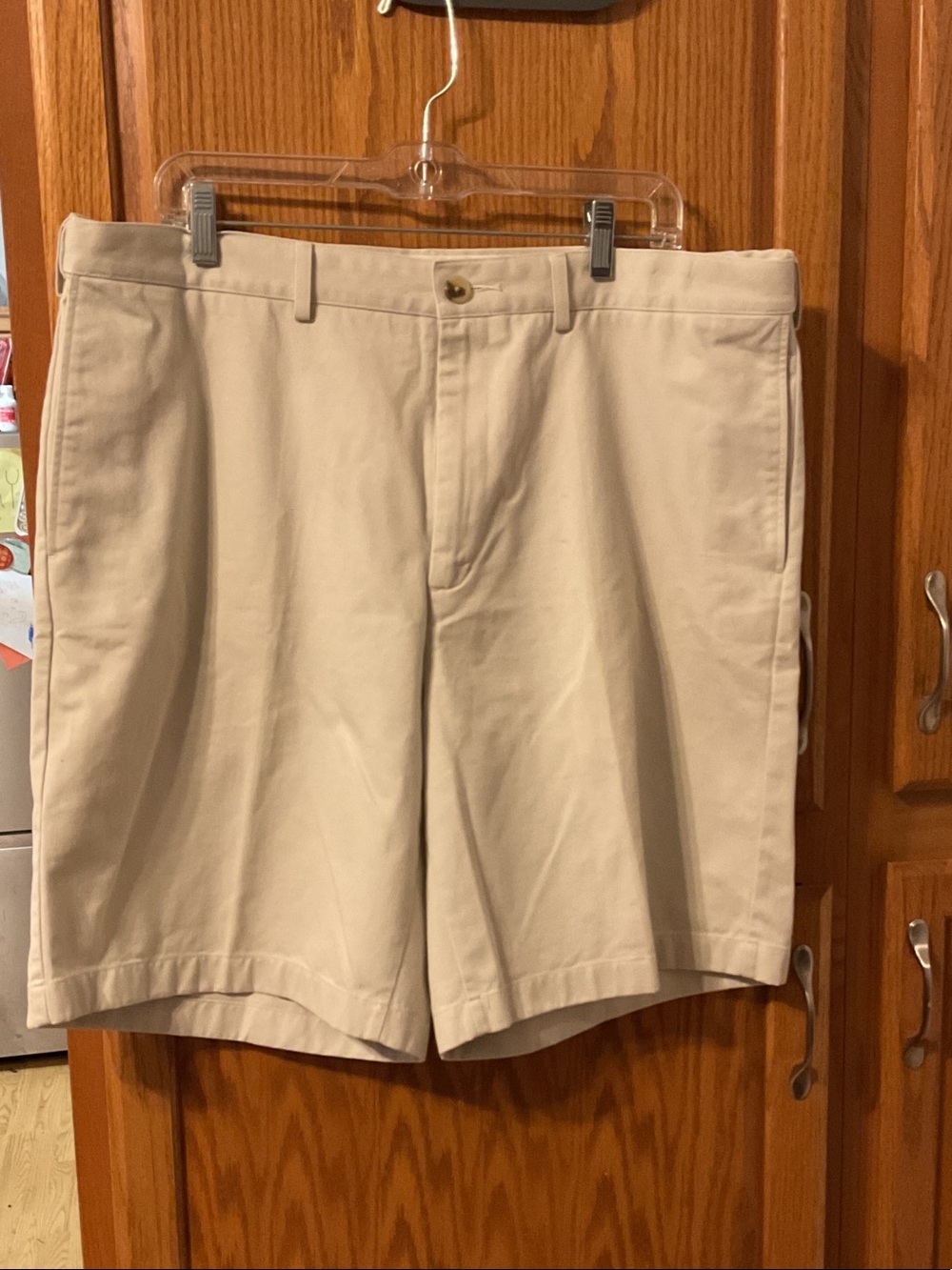 Lands' End Men's Flat Front Beige Shorts size 38